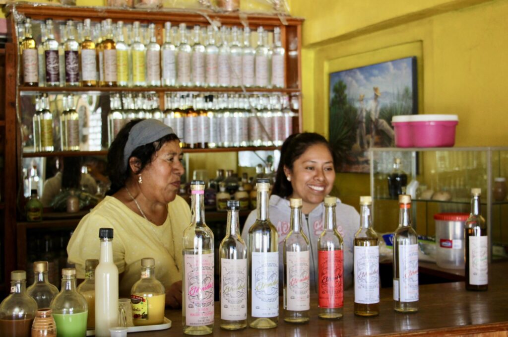 Hortenisa and Lidia Hernández own and operate Mezcal Desde La Eternidad. (Photo: Mexicanista)